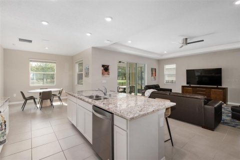 Casa en venta en Ocala, Florida, 4 dormitorios, 264.12 m2 № 2144714 - foto 12