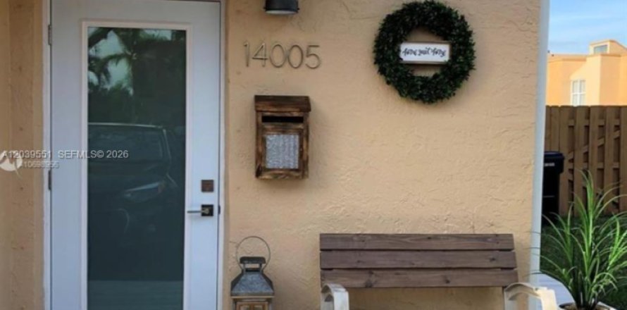 Touwnhouse à Miami, Floride 2 chambres, 103.96 m2 № 2089448