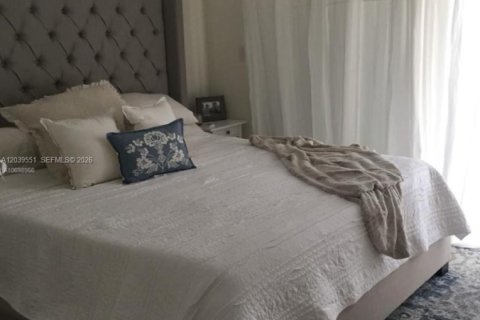 Touwnhouse à louer à Miami, Floride: 2 chambres, 103.96 m2 № 2089448 - photo 19