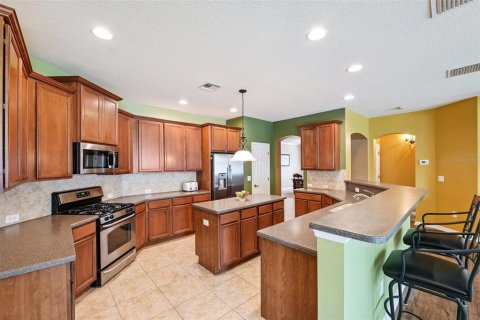 House in Riverview, Florida 3 bedrooms, 246.47 sq.m. № 1815305 - photo 11