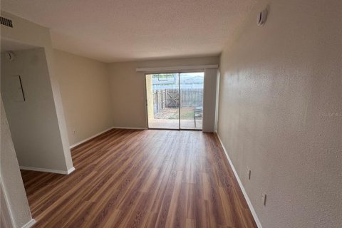 Condo in Sarasota, Florida, 1 bedroom  № 2398872 - photo 4