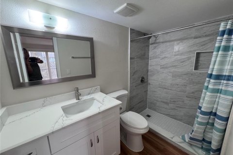 Condo in Sarasota, Florida, 1 bedroom  № 2398872 - photo 13