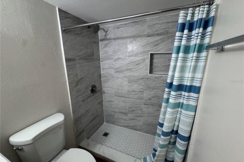 Condo in Sarasota, Florida, 1 bedroom  № 2398872 - photo 14