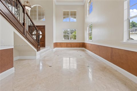 Villa ou maison à vendre à Miami, Floride: 4 chambres, 380.25 m2 № 1752927 - photo 11