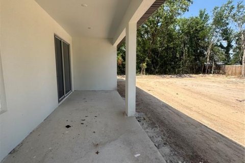 House in Ocala, Florida 4 bedrooms, 174.01 sq.m. № 1621097 - photo 6