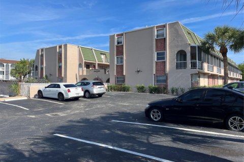 Copropriété à louer à Deerfield Beach, Floride: 1 chambre, 66.89 m2 № 2055533 - photo 3