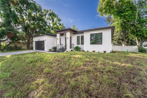 Casa en venta en Tampa, Florida, 4 dormitorios, 221.48 m2 № 2337345 - foto 3
