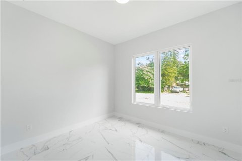 Casa en venta en Tampa, Florida, 4 dormitorios, 221.48 m2 № 2337345 - foto 27