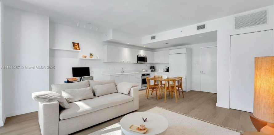 Condo à Miami, Floride, 1 chambre № 1949454