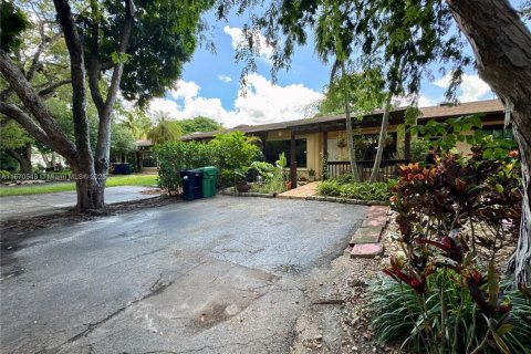 Adosado en venta en Miami, Florida, 2 dormitorios, 113.53 m2 № 1920232 - foto 2