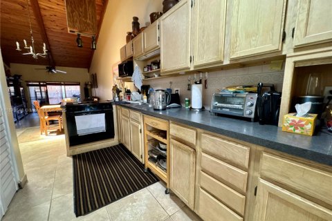 Adosado en venta en Miami, Florida, 2 dormitorios, 113.53 m2 № 1920232 - foto 9