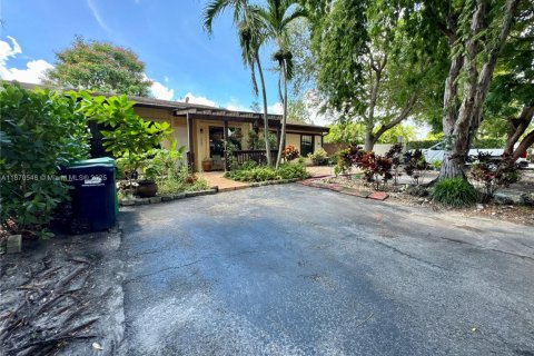 Adosado en venta en Miami, Florida, 2 dormitorios, 113.53 m2 № 1920232 - foto 3