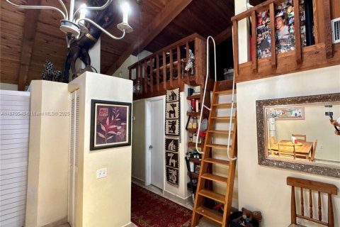 Adosado en venta en Miami, Florida, 2 dormitorios, 113.53 m2 № 1920232 - foto 18