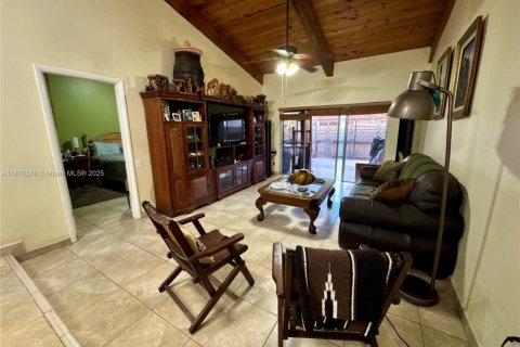 Adosado en venta en Miami, Florida, 2 dormitorios, 113.53 m2 № 1920232 - foto 14