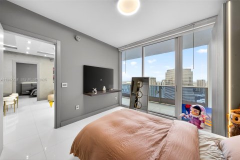 Copropriété à vendre à Miami, Floride: 2 chambres, 114.92 m2 № 2091388 - photo 23