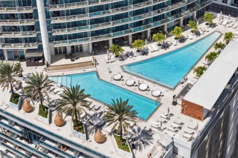 Copropriété à vendre à Miami, Floride: 2 chambres, 114.92 m2 № 2091388 - photo 5