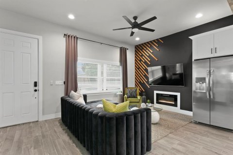 Duplex in Tampa, Florida 4 bedrooms, 201.41 sq.m. № 1866131 - photo 26