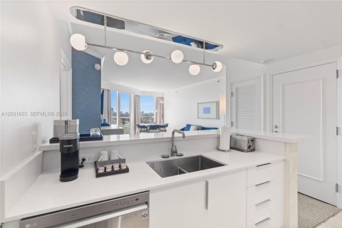 Condominio en venta en Miami Beach, Florida, 1 dormitorio, 93.09 m2 № 2154907 - foto 12