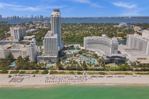 Condominio en Miami Beach, Florida, 1 dormitorio № 2154907