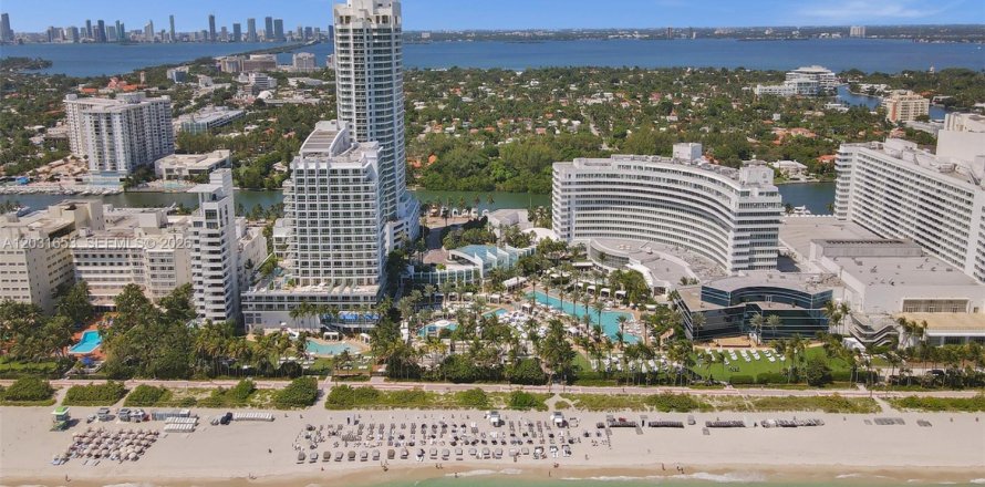 Condominio en Miami Beach, Florida, 1 dormitorio № 2154907