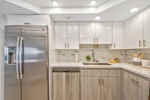Copropriété à louer à Boca Raton, Floride: 2 chambres, 133.59 m2 № 2251514 - photo 12