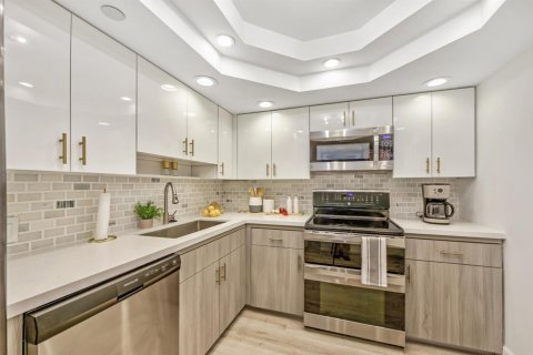 Copropriété à louer à Boca Raton, Floride: 2 chambres, 133.59 m2 № 2251514 - photo 11