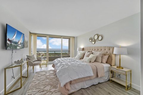 Copropriété à louer à Boca Raton, Floride: 2 chambres, 133.59 m2 № 2251514 - photo 14