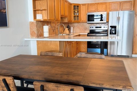 Copropriété à louer à Hollywood, Floride: 1 chambre, 78.69 m2 № 2046315 - photo 8