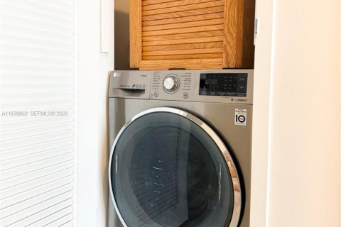 Copropriété à louer à Hollywood, Floride: 1 chambre, 78.69 m2 № 2046315 - photo 19