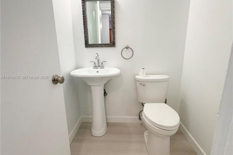 Copropriété à louer à Hollywood, Floride: 1 chambre, 78.69 m2 № 2046315 - photo 18