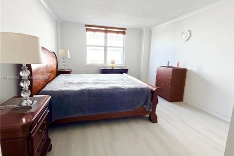 Copropriété à louer à Hollywood, Floride: 1 chambre, 78.69 m2 № 2046315 - photo 14