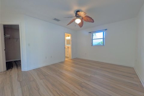 Villa ou maison à vendre à Sarasota, Floride: 3 chambres, 132.2 m2 № 2310757 - photo 19