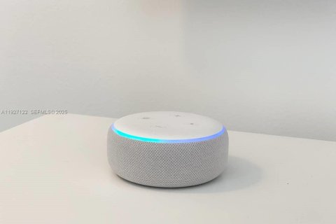 Condo in Sunny Isles Beach, Florida, 1 bedroom № 1986189 - photo 25