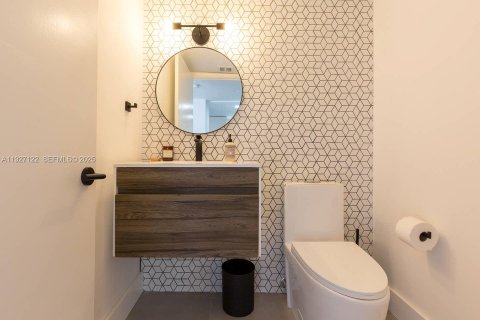 Condo in Sunny Isles Beach, Florida, 1 bedroom № 1986189 - photo 6