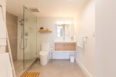 Condo in Sunny Isles Beach, Florida, 1 bedroom № 1986189 - photo 12