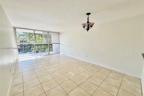Copropriété à vendre à Miami, Floride: 2 chambres, 86.96 m2 № 1966571 - photo 4