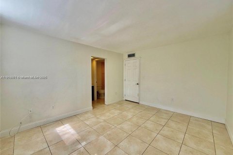 Copropriété à vendre à Miami, Floride: 2 chambres, 86.96 m2 № 1966571 - photo 5