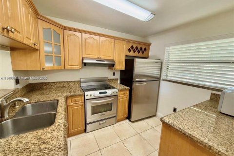 Copropriété à vendre à Miami, Floride: 2 chambres, 86.96 m2 № 1966571 - photo 2