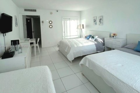 Condo in Miami Beach, Florida  № 2081913 - photo 3