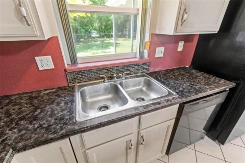 House in Palm Coast, Florida 2 bedrooms, 93.27 sq.m. № 1873604 - photo 17