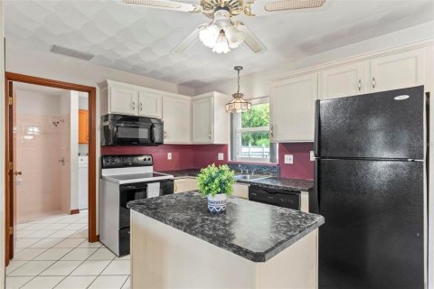 House in Palm Coast, Florida 2 bedrooms, 93.27 sq.m. № 1873604 - photo 13