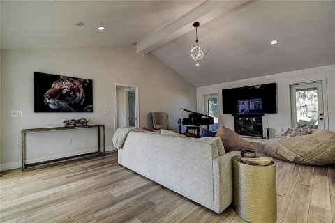 House in Sarasota, Florida 4 bedrooms, 243.4 sq.m. № 2224658 - photo 3