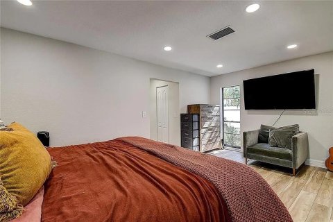 House in Sarasota, Florida 4 bedrooms, 243.4 sq.m. № 2224658 - photo 12