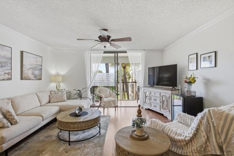 Condominio en Delray Beach, Florida, 2 dormitorios № 2146185