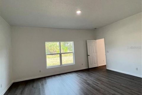 House in Palm Bay, Florida 4 bedrooms, 160.16 sq.m. № 1609619 - photo 13