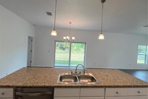 House in Palm Bay, Florida 4 bedrooms, 160.16 sq.m. № 1609619 - photo 7