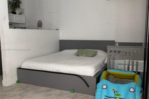 Купить виллу или дом в Майами, Флорида 4 спальни, 159.98м2, № 1783810 - фото 11