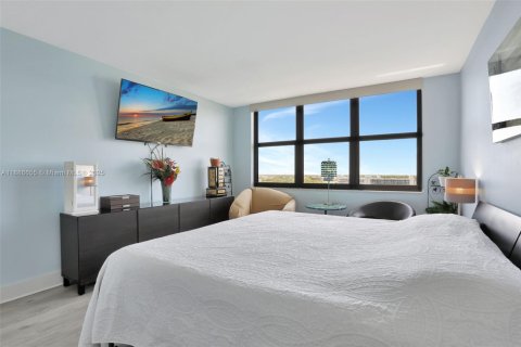 Купить кондоминиум в Помпано-Бич, Флорида 2 спальни, 93.09м2, № 1933464 - фото 25