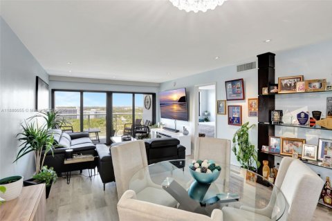 Купить кондоминиум в Помпано-Бич, Флорида 2 спальни, 93.09м2, № 1933464 - фото 13