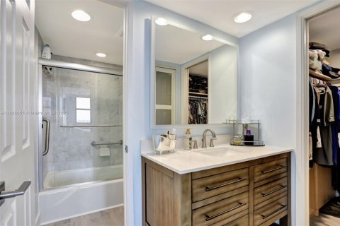 Купить кондоминиум в Помпано-Бич, Флорида 2 спальни, 93.09м2, № 1933464 - фото 26